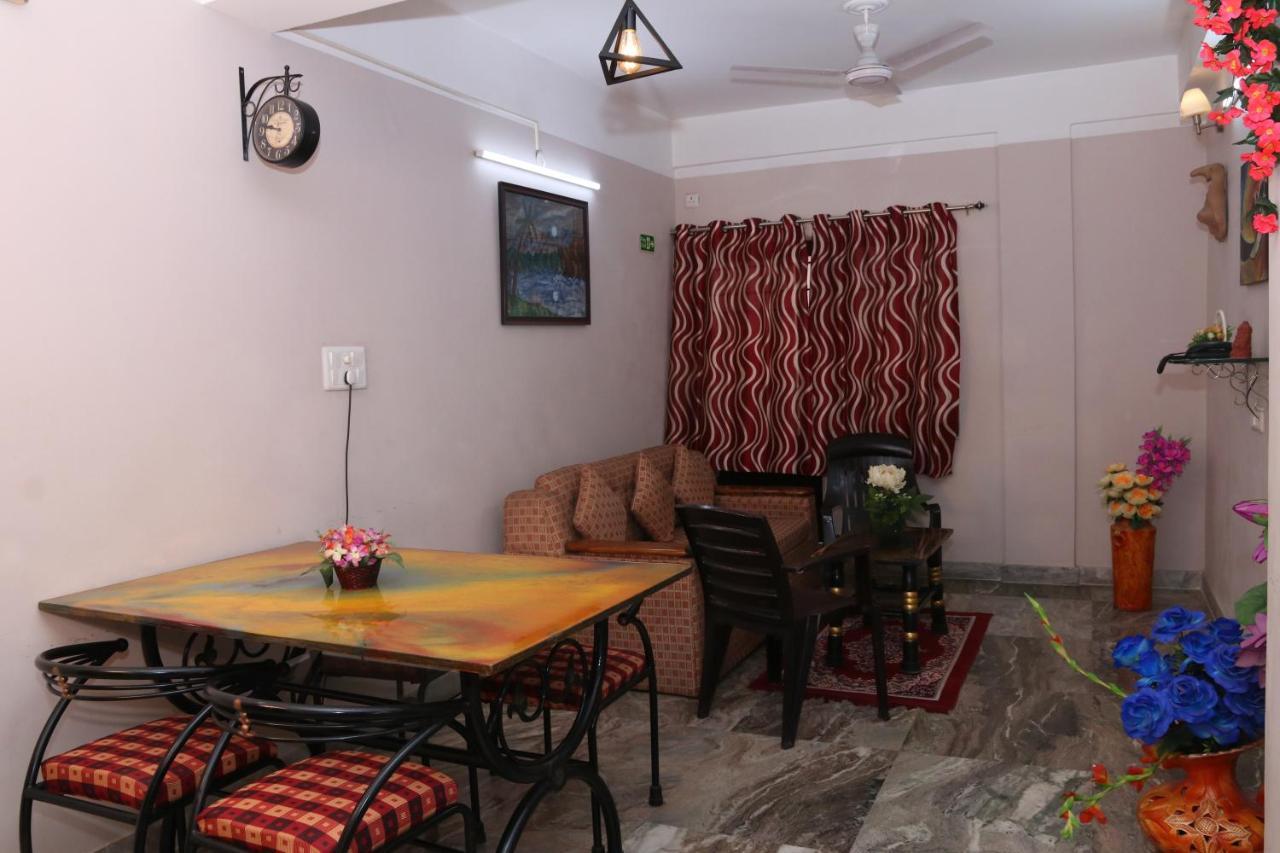 The Elite Apartment Hotel Kolkata Bagian luar foto