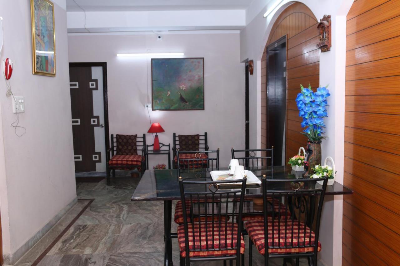 The Elite Apartment Hotel Kolkata Bagian luar foto