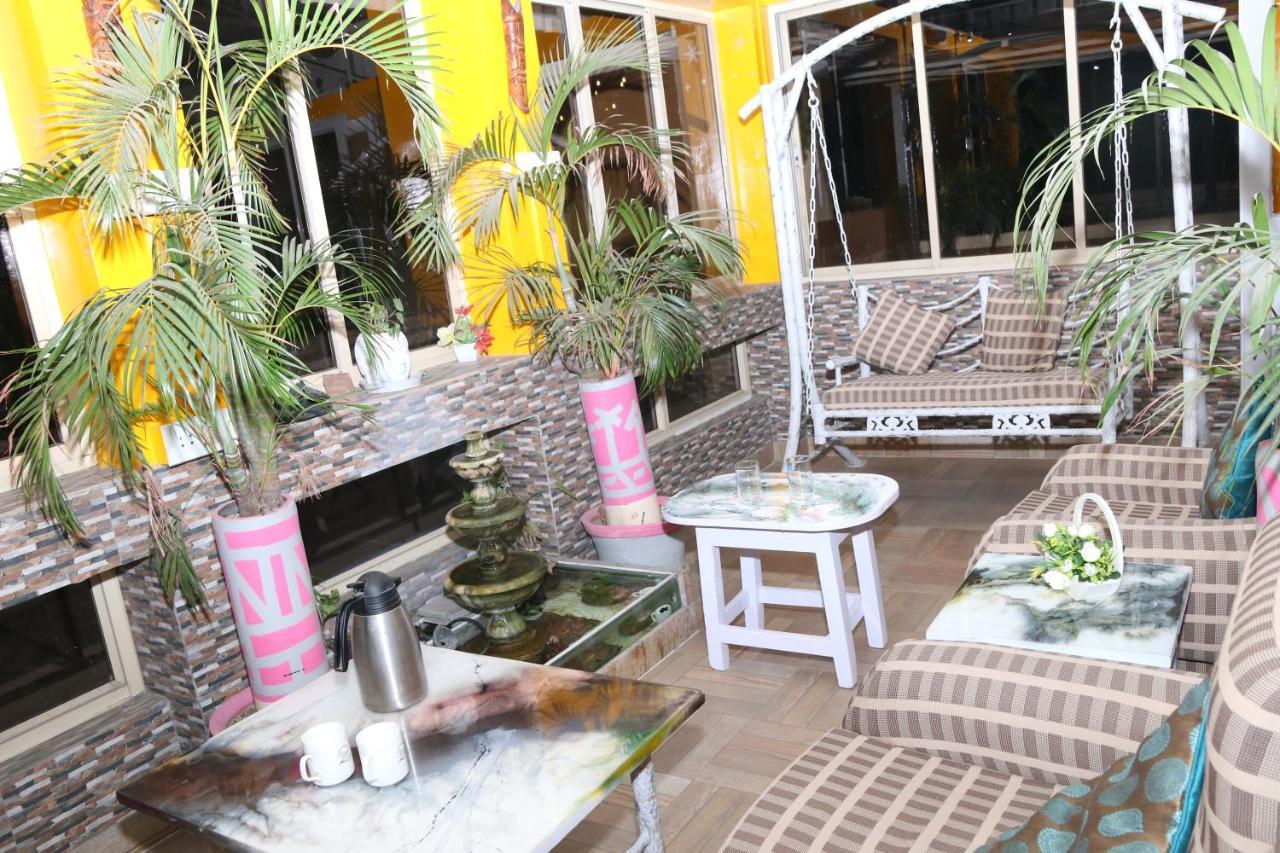 The Elite Apartment Hotel Kolkata Bagian luar foto