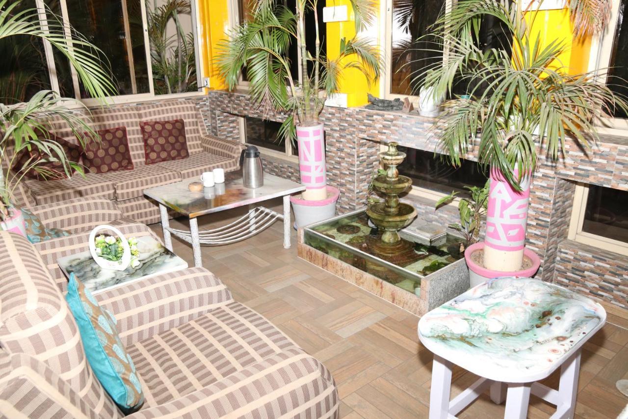 The Elite Apartment Hotel Kolkata Bagian luar foto