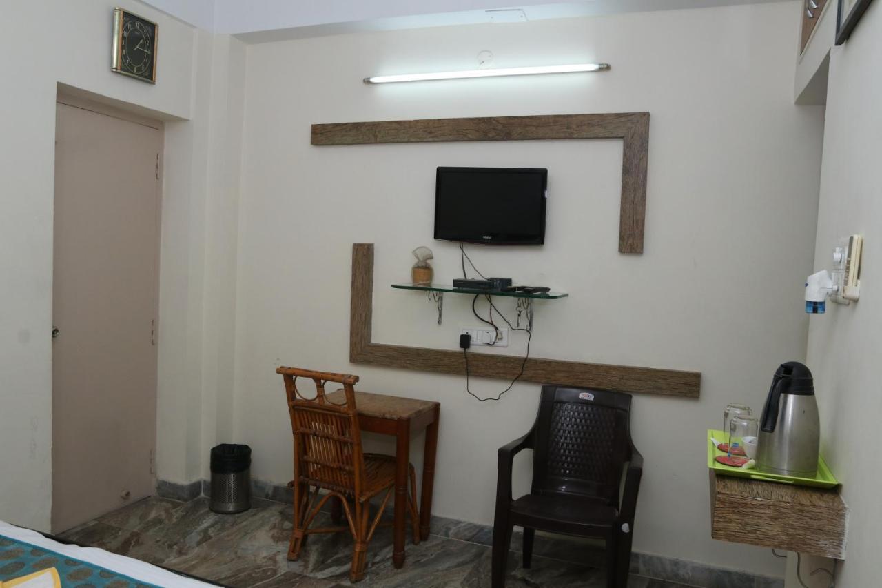 The Elite Apartment Hotel Kolkata Bagian luar foto