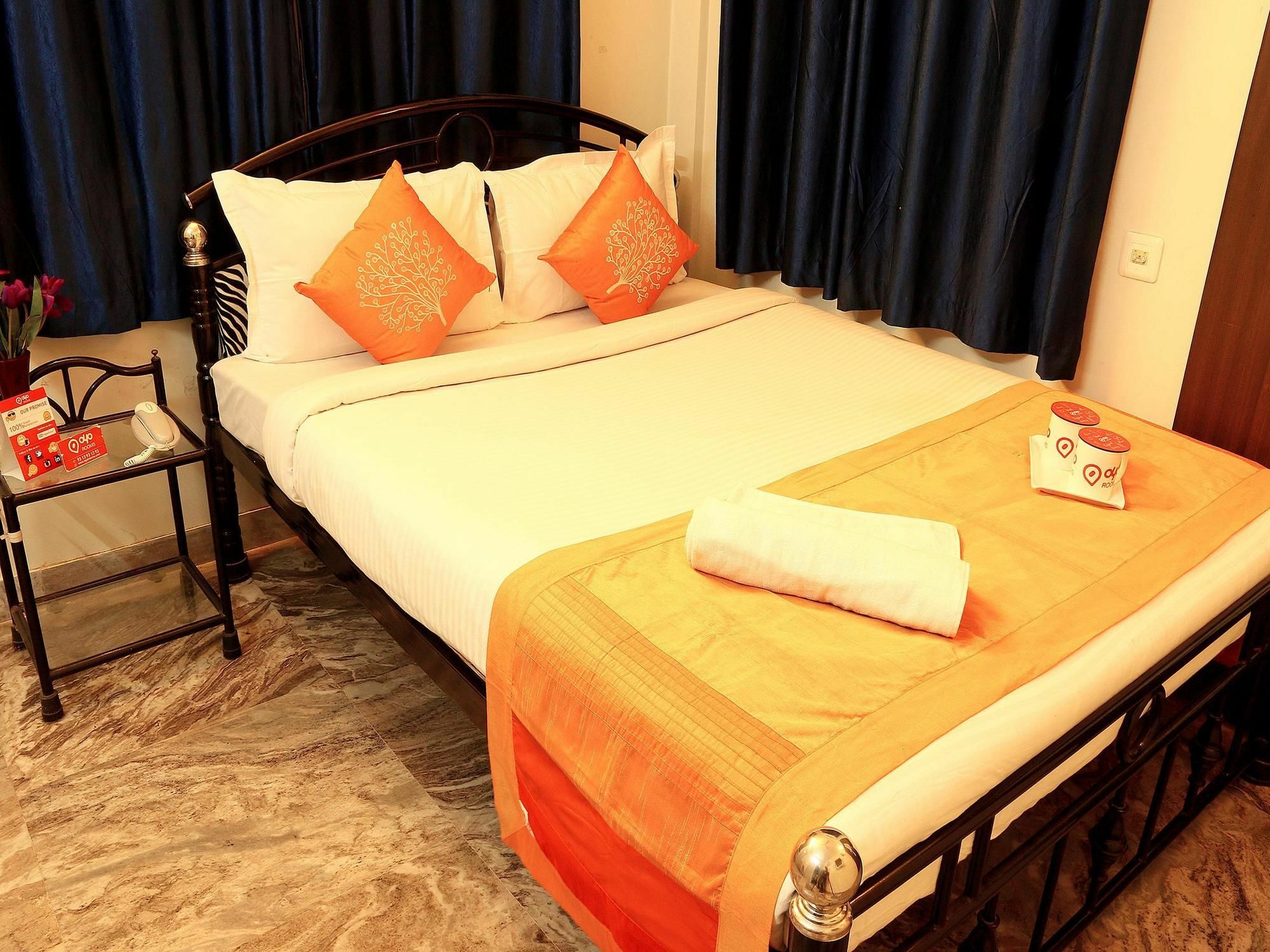 The Elite Apartment Hotel Kolkata Bagian luar foto