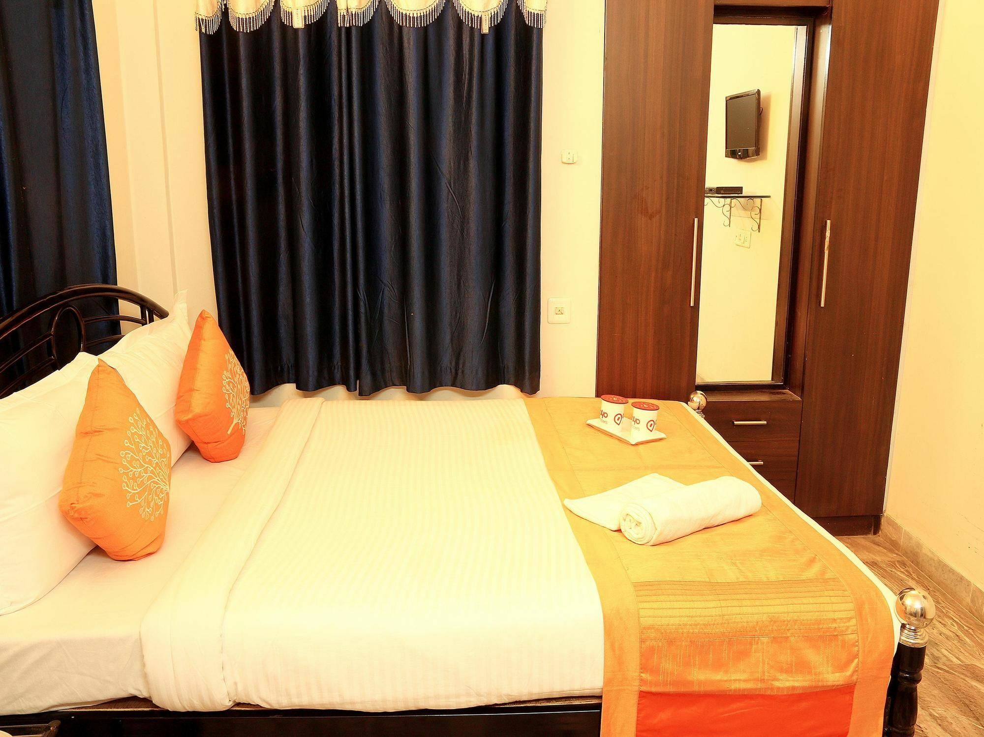 The Elite Apartment Hotel Kolkata Bagian luar foto